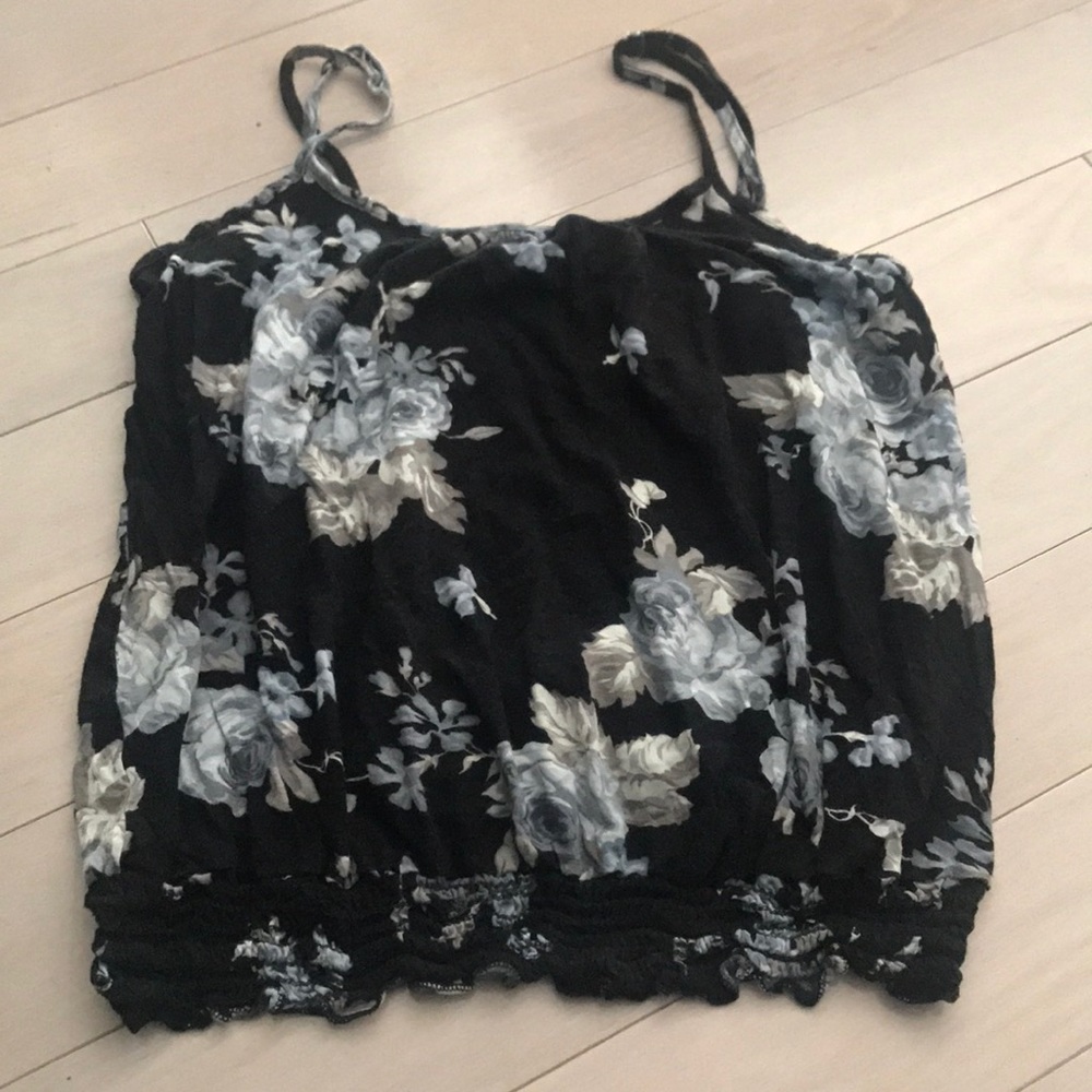 Floral Tank Size M